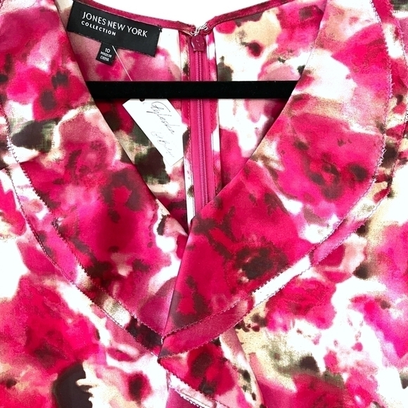 JONES NEW YORK Raspberry Print & Ruffle Sleeveless Blouse Size 10 - Picture 2 of 4